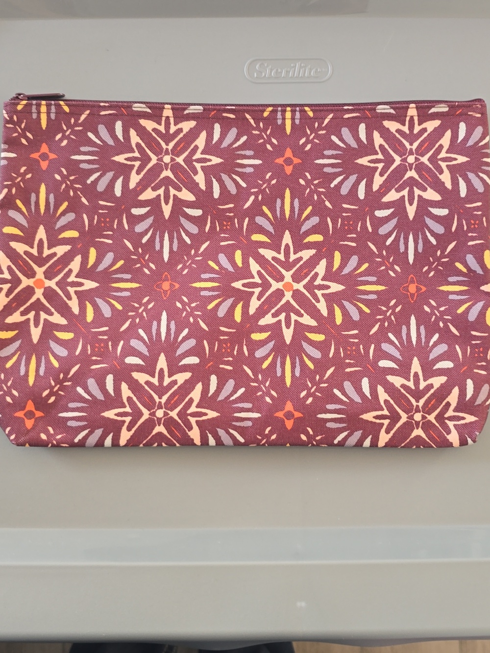 NWT Thirty-One Fall Hues Geo Zippered Pouch